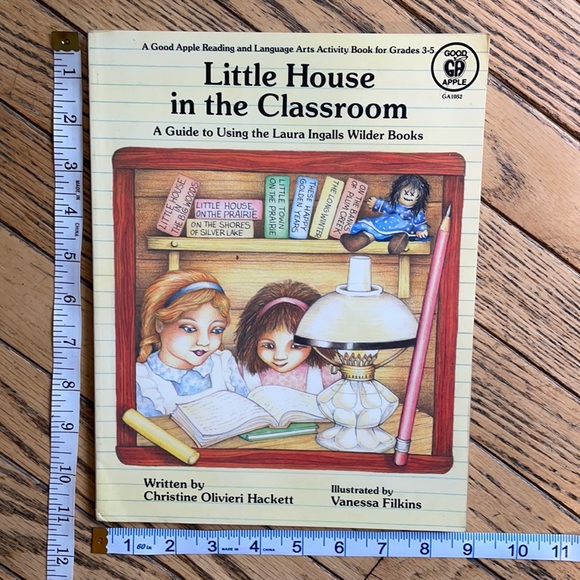 Vintage Little House on the Prairie Activity Book - Picture 1 of 7